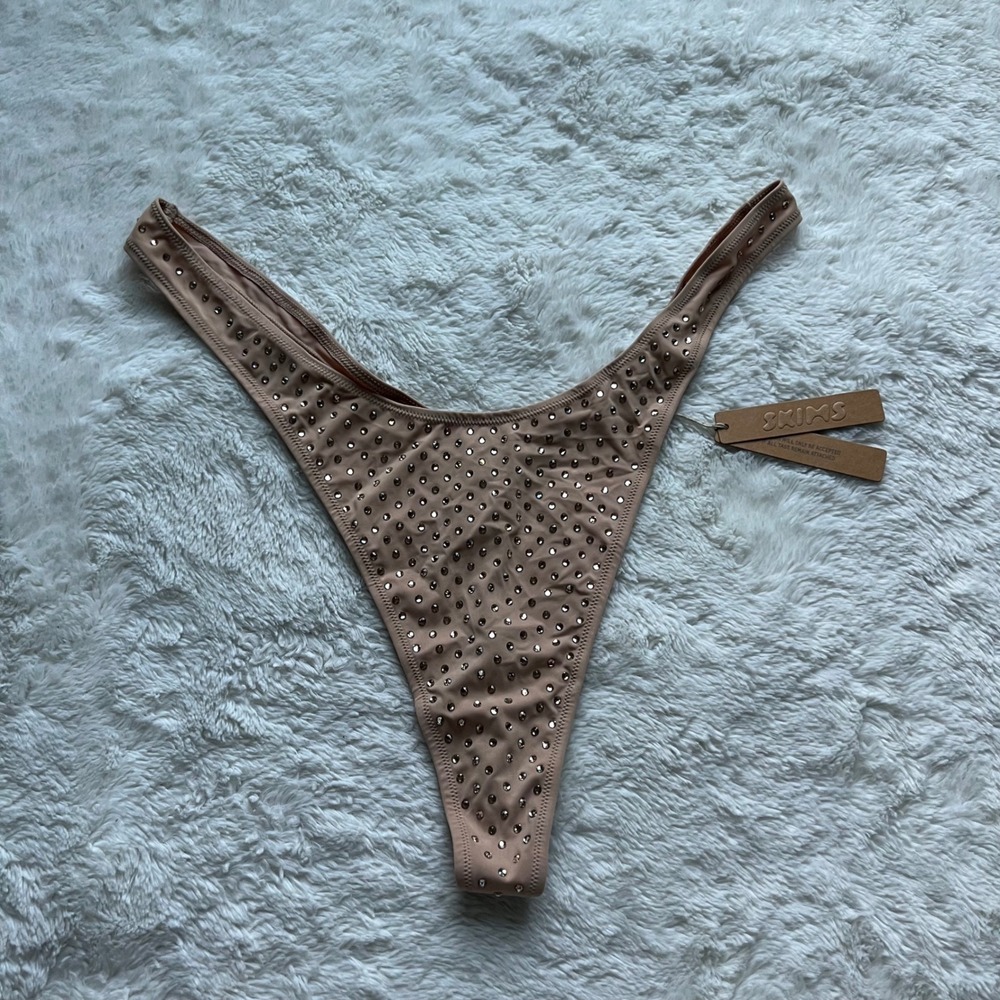 SKIMS Rhinestone Thong Clay High Cut V-Front Embellished PN-THG-1667 4X NEW Glam